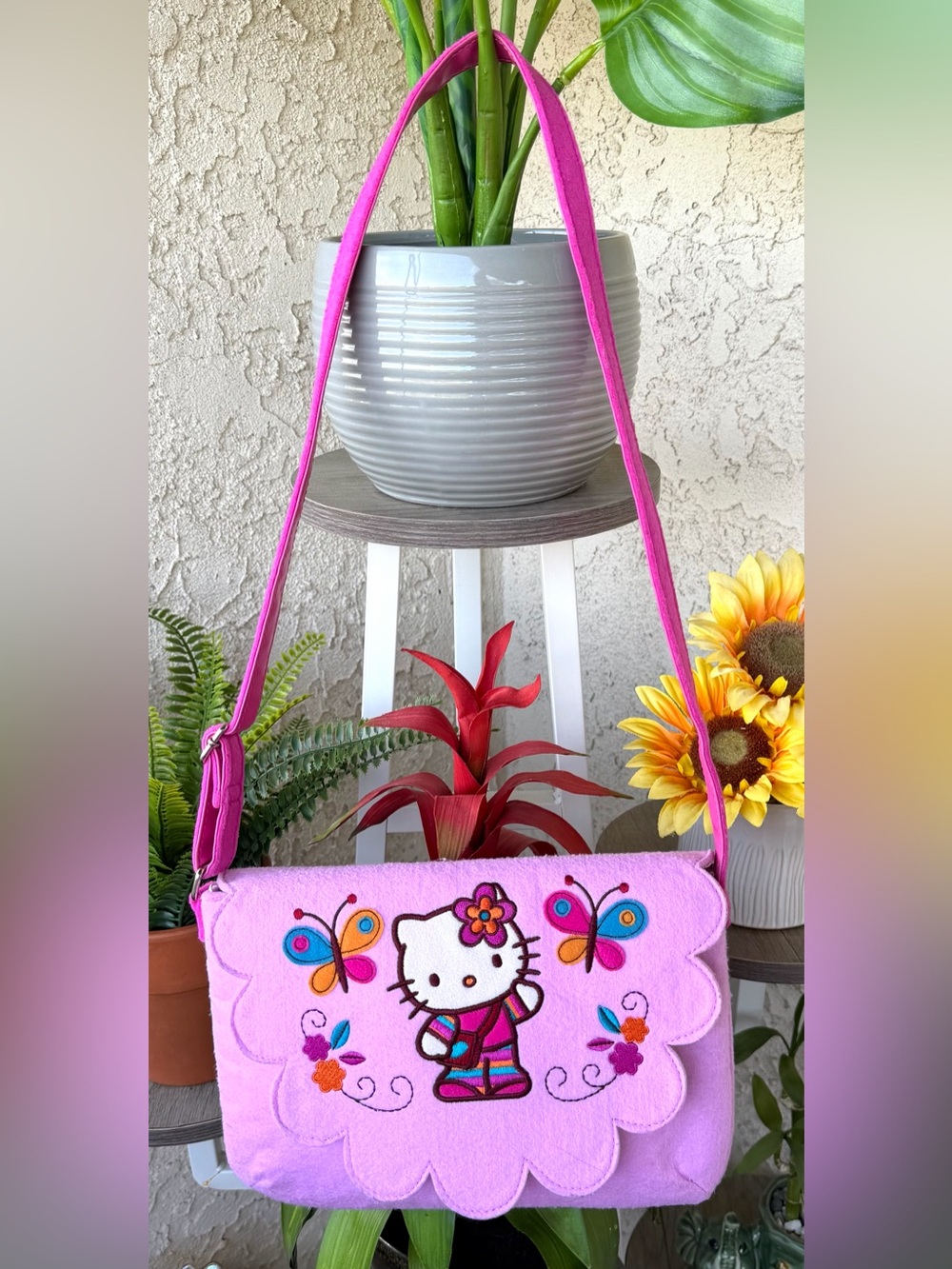 Hello Kitty Pink Scalloped Embroidered Shoulder Bag